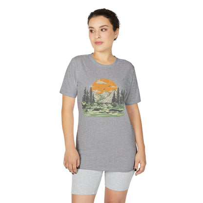 Mountain Sunset Graphic T-Shirt — Retro Nature Camp Tee for Hikers & Outdoors